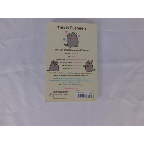 I Am Pusheen the Cat Claire Belton Humor Comic Book Softcover Cute Cartoon Kitty - Picture 2 of 5